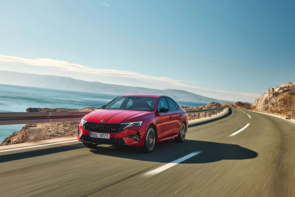 vm2g09r4_skoda-octavia-rs_625x300_11_October_25